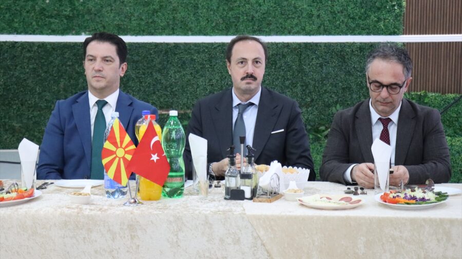 Türkiye’nin Üsküp Büyükelçiliği ve MATÜSİTEB, Kuzey Makedonya’da iftar programı düzenledi