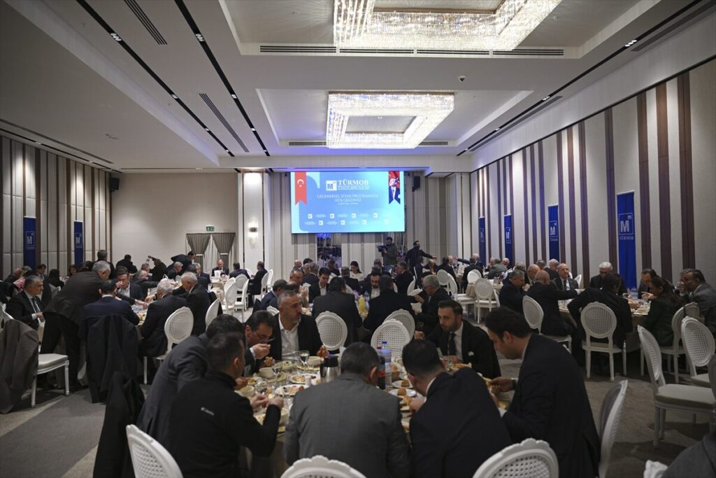 TÜRMOB’un geleneksel iftar programında mali müşavirler bir araya geldi