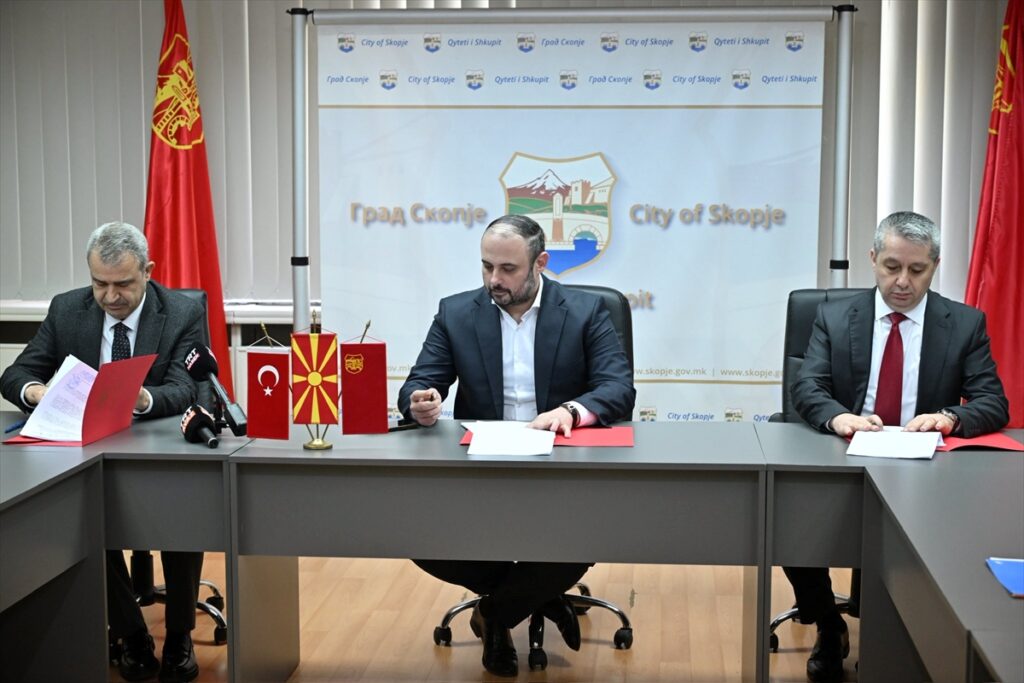 Üsküp’teki Osmanlı mirası Taşköprü dekoratif ve mimari aydınlatmaya kavuşacak