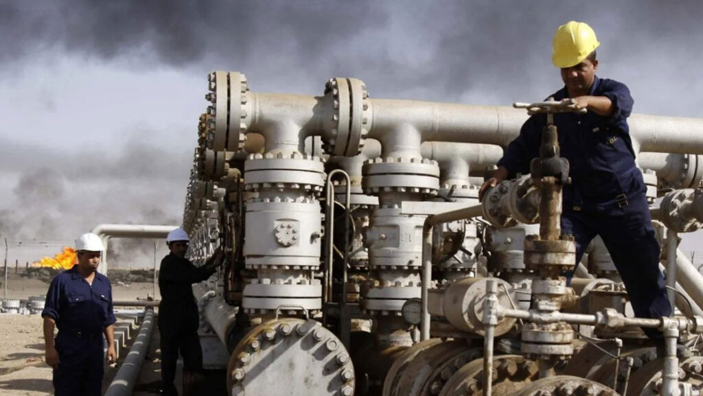 Hürmüz Boğazı Kapatıldı: Irak Petrol Üretimini Durdurdu