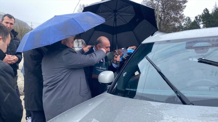 Vali Çalgan, Çorum-Samsun kara yolundaki uygulama noktasını ziyaret etti