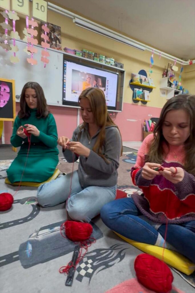 Van’da 510 parça motiften Türk bayrağı oluşturuldu