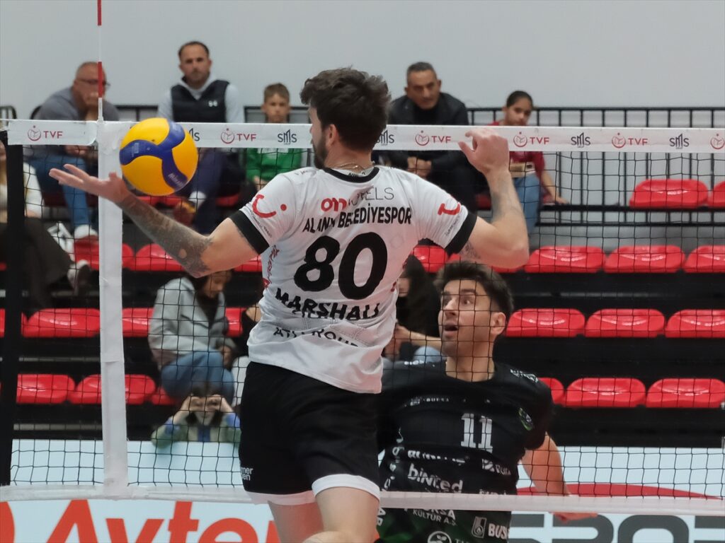 Voleybol: SMS Grup Efeler Ligi