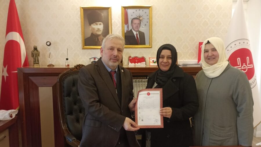 Yalova’da şehit polisin eşi evini Türkiye Diyanet Vakfına bağışladı