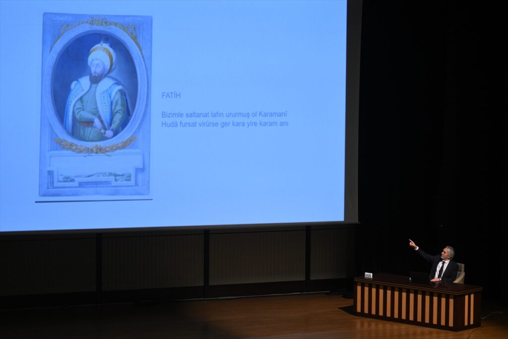 Yazar İskender Pala “Külliye’de Ramazan” etkinlikleri kapsamında konferans verdi: