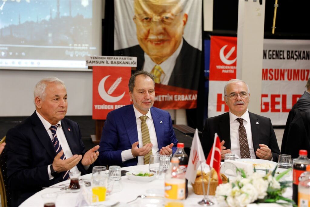 Yeniden Refah Partisi Genel Başkanı Erbakan, Samsun’da iftar programına katıldı