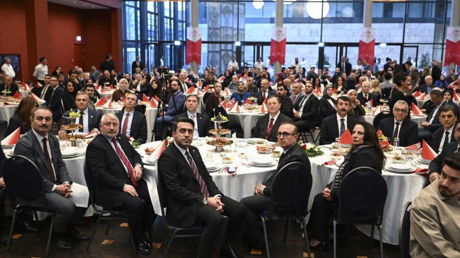 YTB, Berlin’de “Kardeşlik İftarı” düzenledi