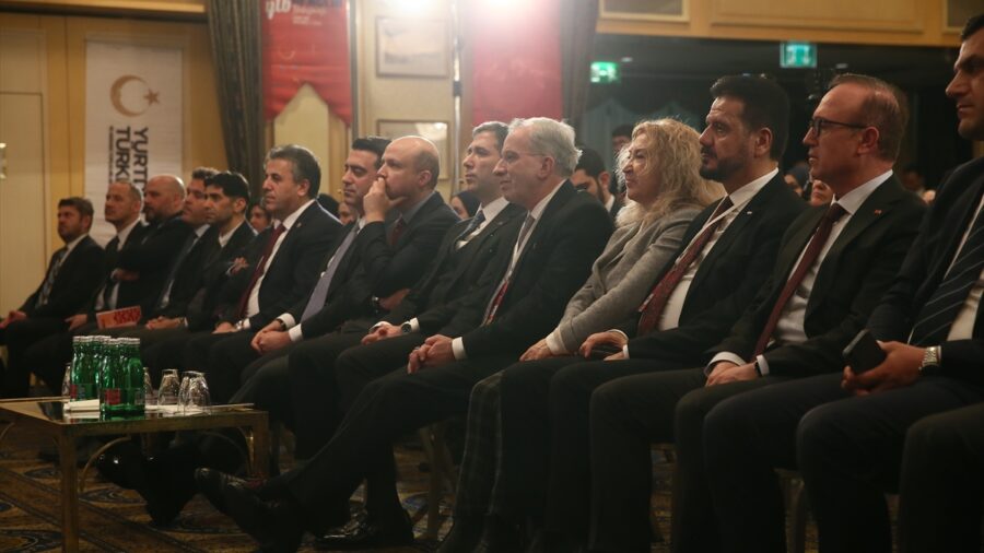 YTB, Viyana’da, gençlerin beklentilerinin ve diasporanın geleceğinin ele alındığı panel düzenledi