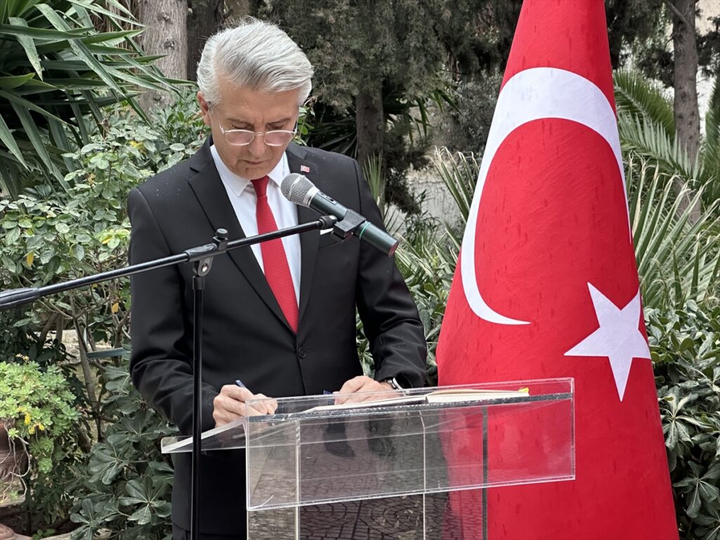 Yunanistan’daki Türk Şehitliği’nde 18 Mart Şehitleri Anma Günü vesilesiyle tören düzenlendi