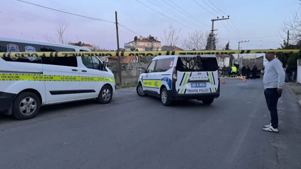 Tekirdağ’da Kamyonun Altında Kalan Kadın Hayatını Kaybetti