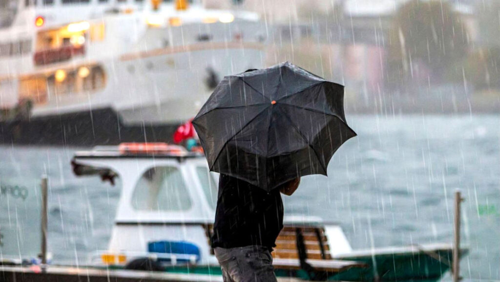 İstanbul Valiliğinden Bayram Havası Uyarısı: Soğuk ve Yağışlı Geçiyor