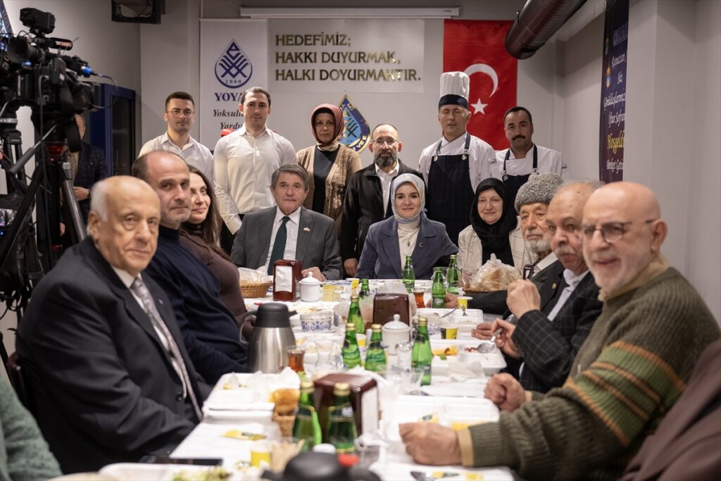 Aile ve Sosyal Hizmetler Bakanı Göktaş, Yoksullara Yardım ve Eğitim Vakfı iftarında konuştu: | TurkArama Motoru | Sağlık ve Günlük Yaşam için Pratik Bilgiler