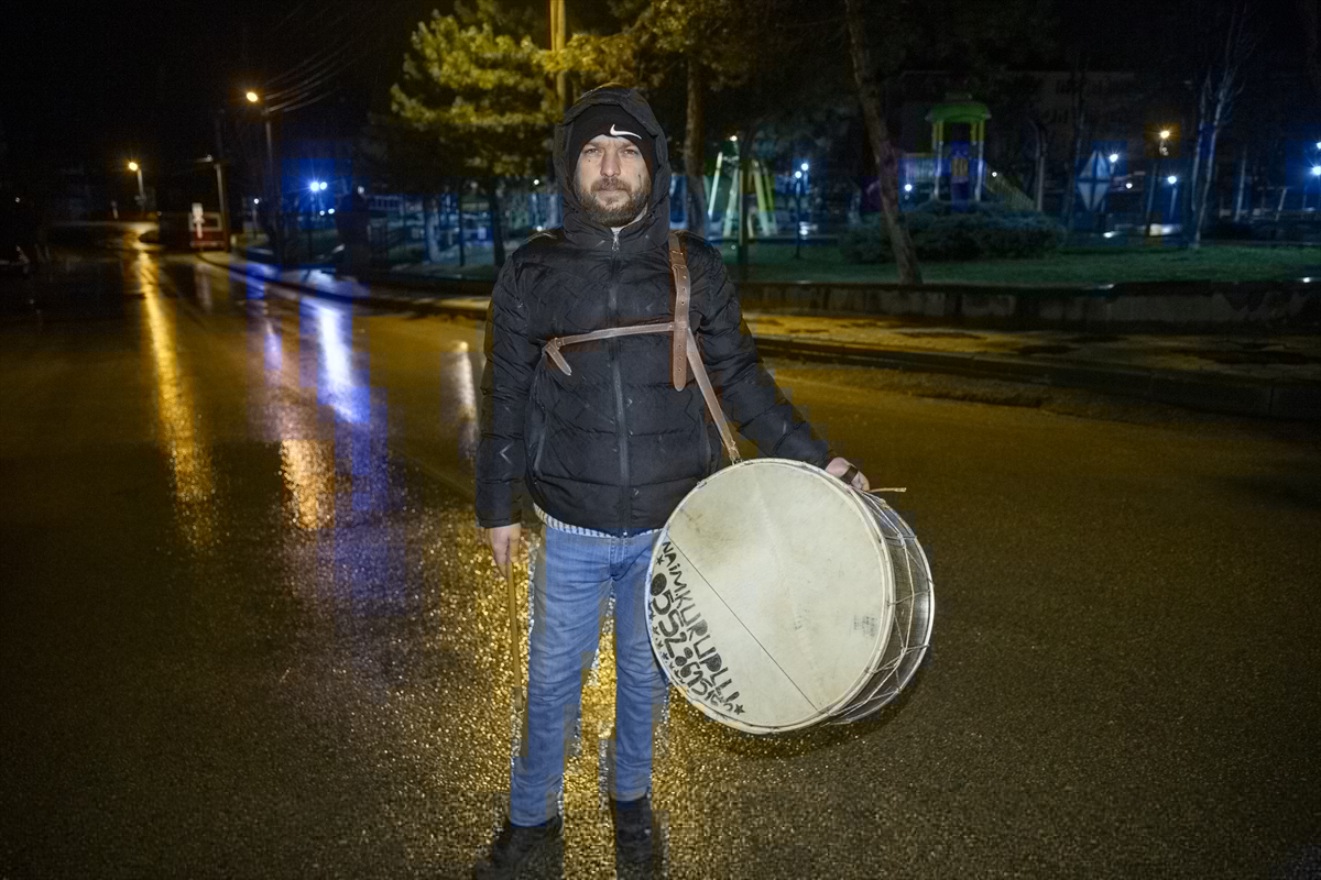 Dede mesleği ramazan davulculuğunu baba oğul yaşatıyor | TurkArama Motoru | Sağlık ve Günlük Yaşam için Pratik Bilgiler