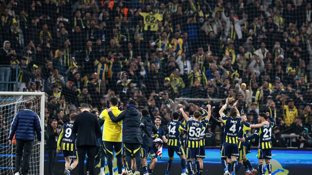 Fenerbahçe Taraftarına Yasal İşlem Başlatıldı | TurkArama Motoru | Sağlık ve Günlük Yaşam için Pratik Bilgiler