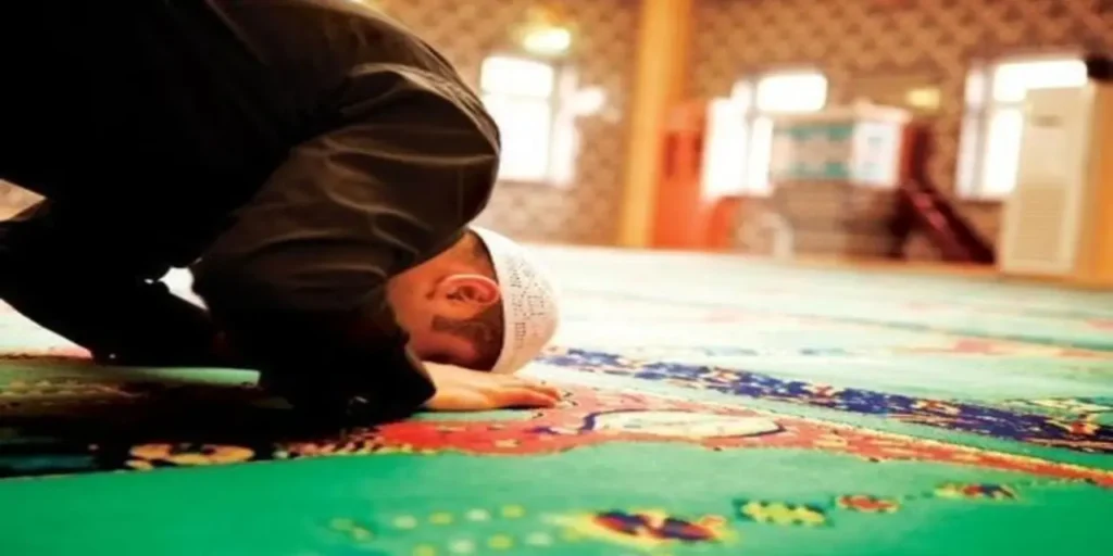Namaz Nedir, Neden Kılınır? | İslam’ın beş şartı da denen bu esaslardan namaz ibadeti hakkında neler biliyorsunuz? | TurkArama Motoru | Sağlık ve Günlük Yaşam için Pratik Bilgiler